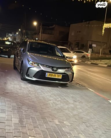 מודעת רכב טויוטה קורולה