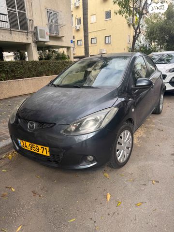 מודעת רכב מאזדה 2