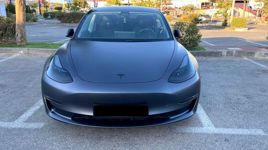מודעת רכב טסלה מודל 3