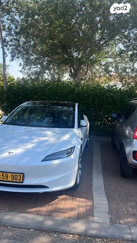 מודעת רכב טסלה מודל 3