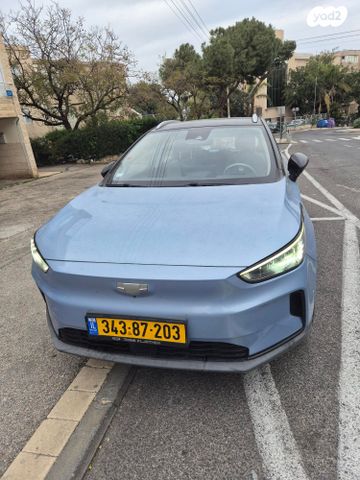 מודעת רכב ג׳ילי Geometry C