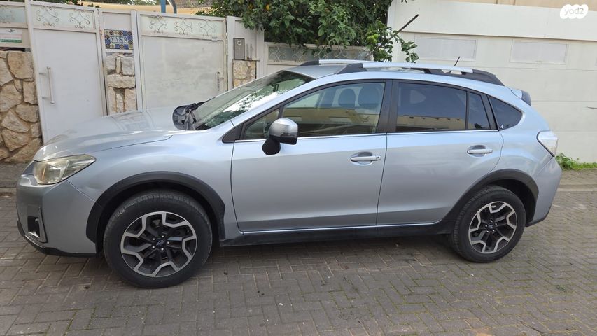 מודעת רכב סובארו XV