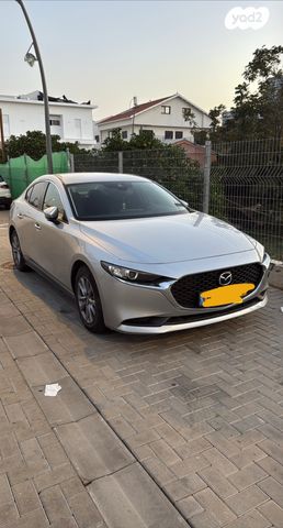 מודעת רכב מאזדה 3