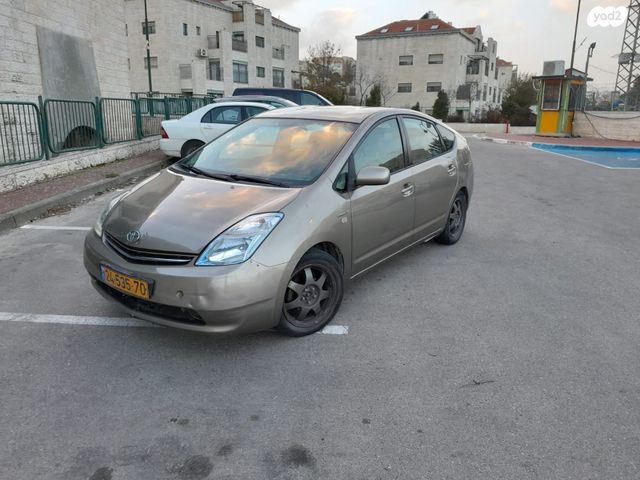מודעת רכב טויוטה פריוס