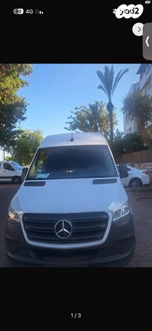 מודעת רכב מרצדס-בנץ ספרינטר