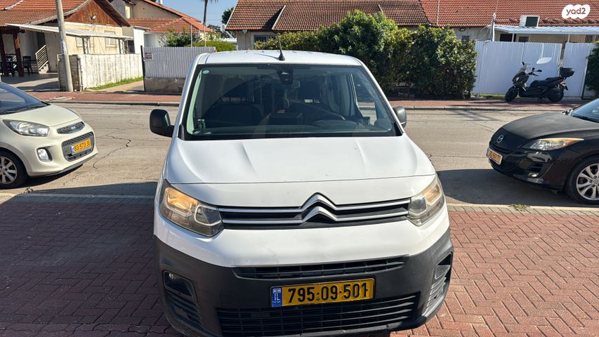 מודעת רכב סיטרואן ברלינגו