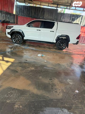 מודעת רכב טויוטה היילקס