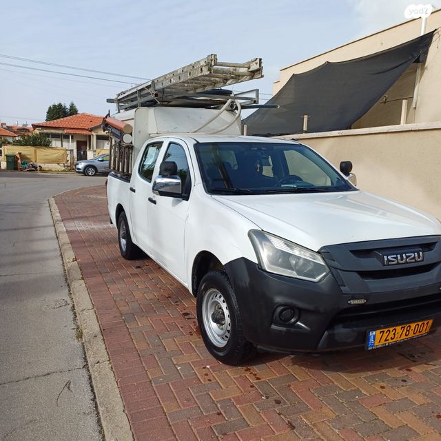 מודעת רכב איסוזו די-מקס