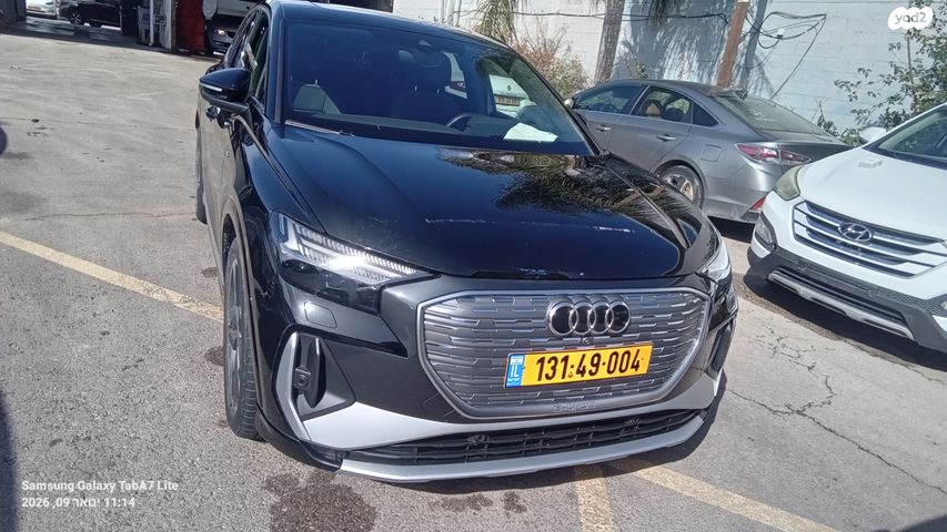 מודעת רכב אאודי Q4 e-tron