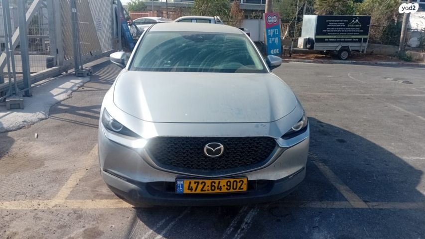 מודעת רכב מאזדה CX-30