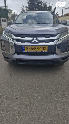 מודעת רכב מיצובישי ASX