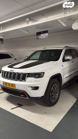 מודעת רכב ג'יפ גרנד צ'ירוקי