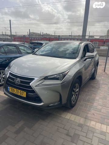 מודעת רכב לקסוס NX