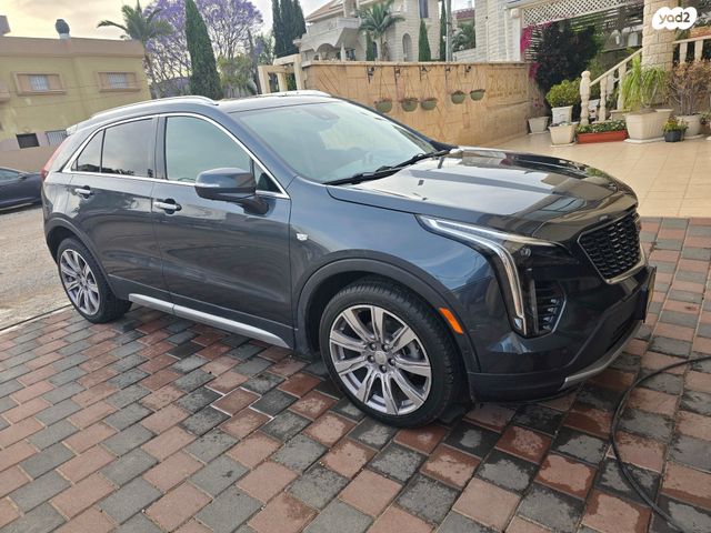 מודעת רכב קאדילק XT4