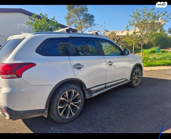 מודעת רכב מיצובישי אאוטלנדר