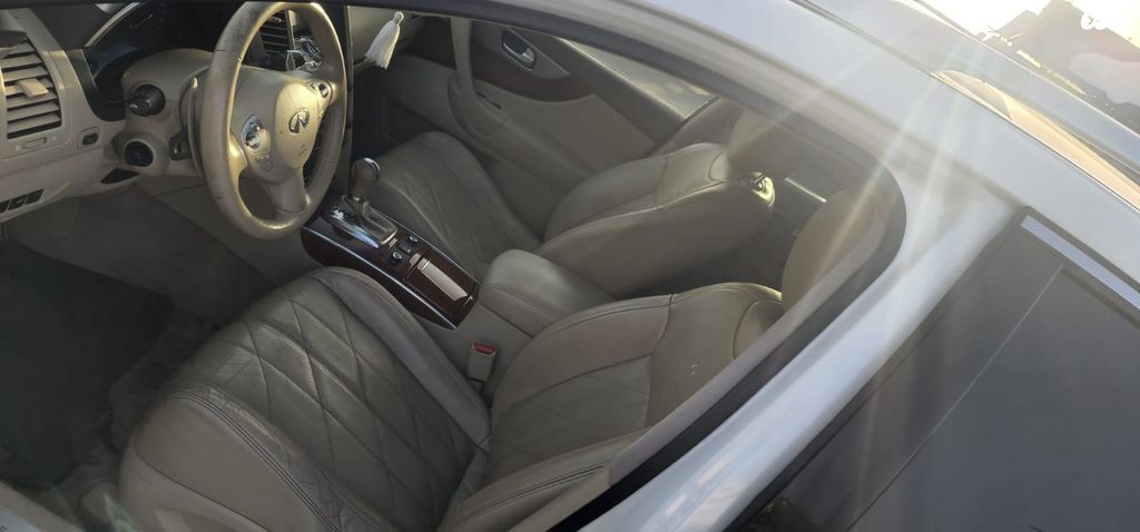 מודעת רכב אינפיניטי QX70