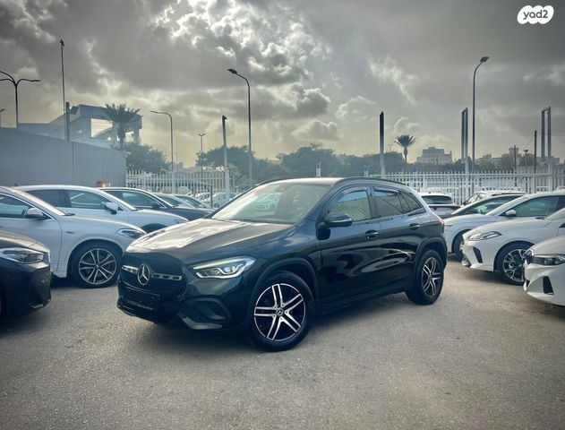 מודעת רכב מרצדס-בנץ GLA