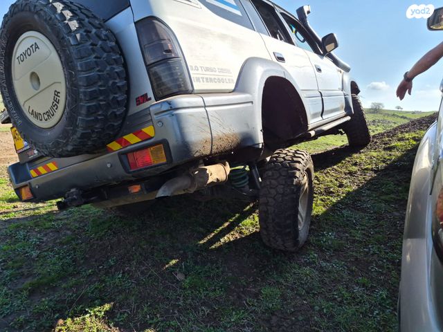 מודעת רכב טויוטה לנד קרוזר