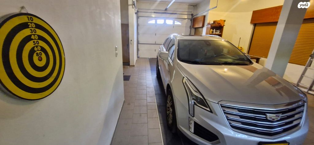 מודעת רכב קאדילק XT5