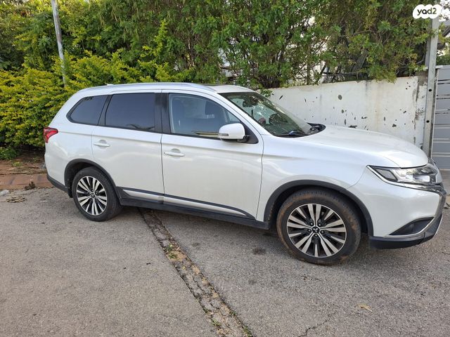 מודעת רכב מיצובישי אאוטלנדר