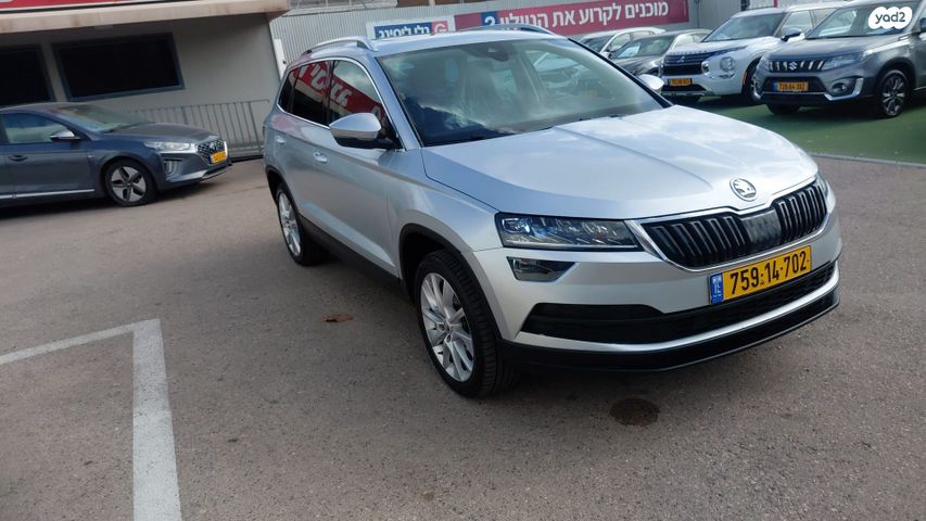 מודעת רכב סקודה קארוק