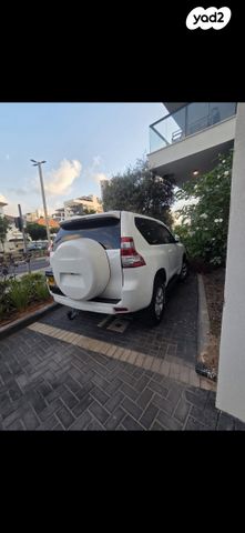 מודעת רכב טויוטה לנד קרוזר