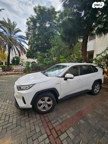 מודעת רכב טויוטה RAV4