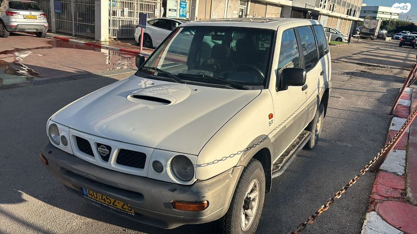 מודעת רכב ניסאן טראנו