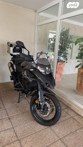 מודעת רכב בנלי TRK502X