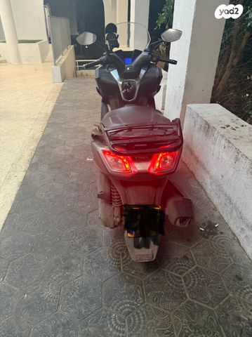 מודעת רכב קימקו דאון-טאון 350