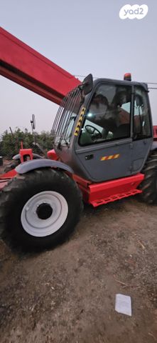 מודעת רכב מעמיס טלסקופי