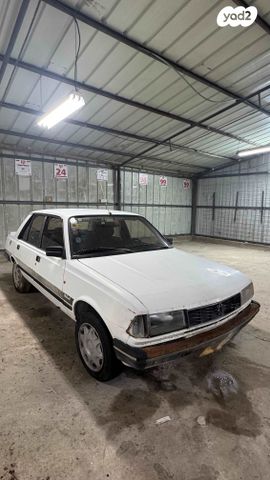 מודעת רכב פיג'ו