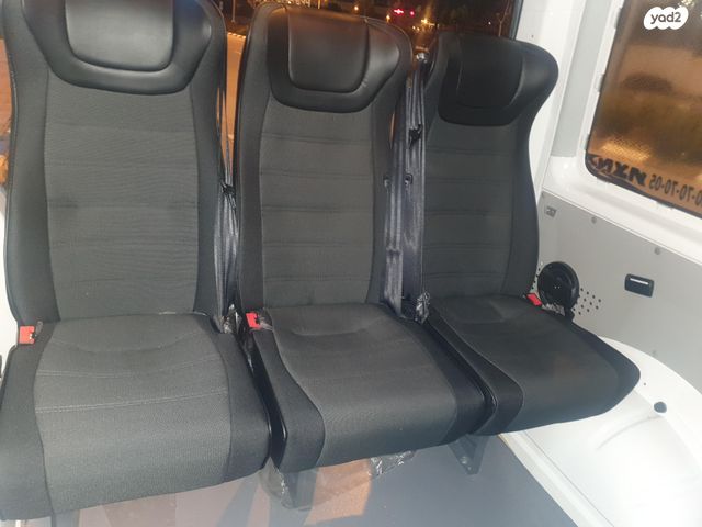 feedItemObj.data.row_1