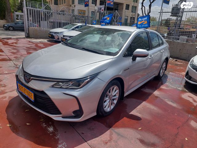 מודעת רכב טויוטה קורולה