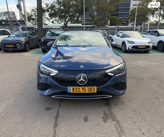 מודעת רכב מרצדס-בנץ EQE