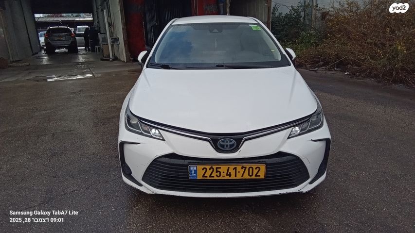 מודעת רכב טויוטה קורולה