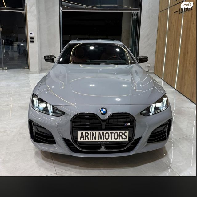 מודעת רכב ב מ וו סדרה 4