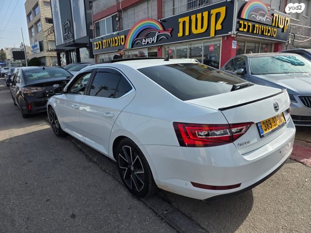 מודעת רכב סקודה סופרב