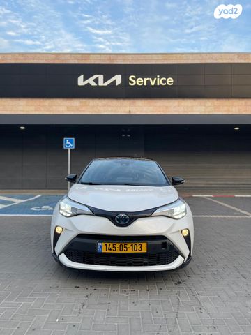 מודעת רכב טויוטה C-HR