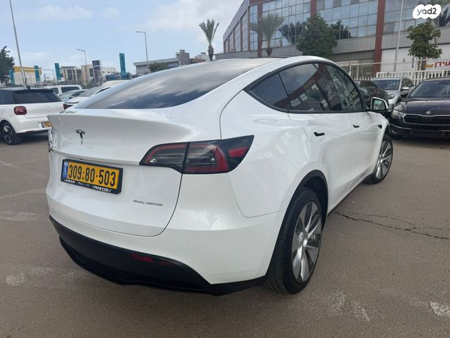 מודעת רכב טסלה מודל Y 2
