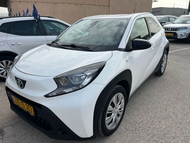 מודעת רכב טויוטה אייגו X