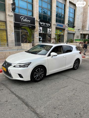 מודעת רכב לקסוס CT