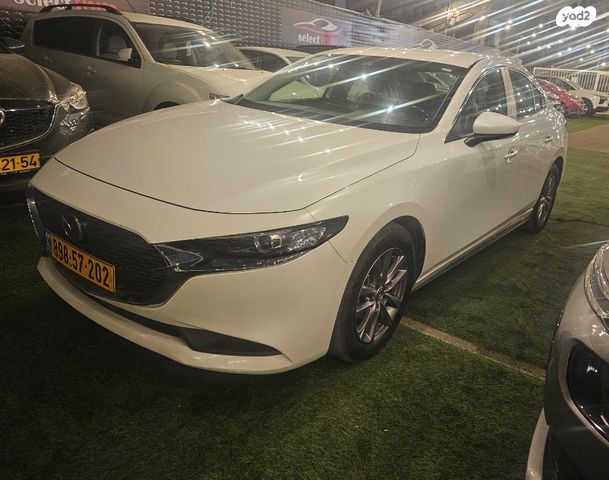 מודעת רכב מאזדה 3