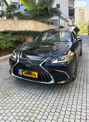 מודעת רכב לקסוס ES