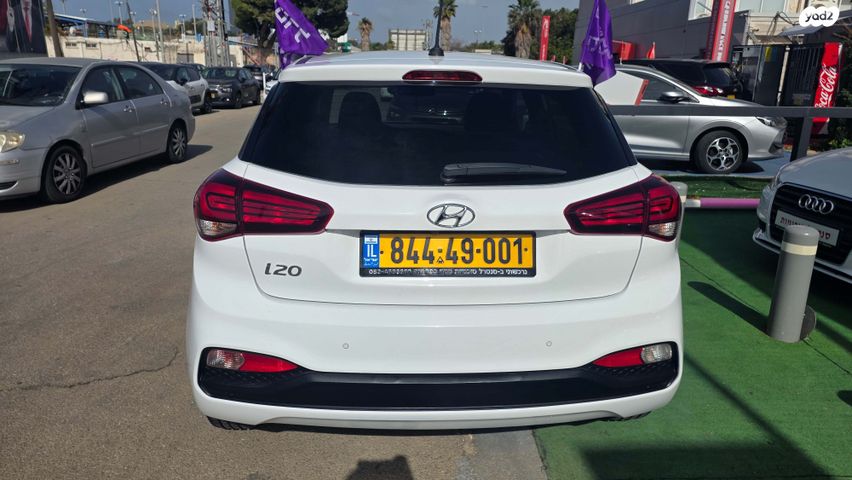 מודעת רכב יונדאי i20 2