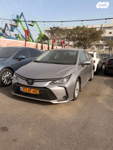 מודעת רכב טויוטה קורולה