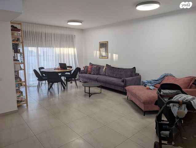 מבצע ליטני 10