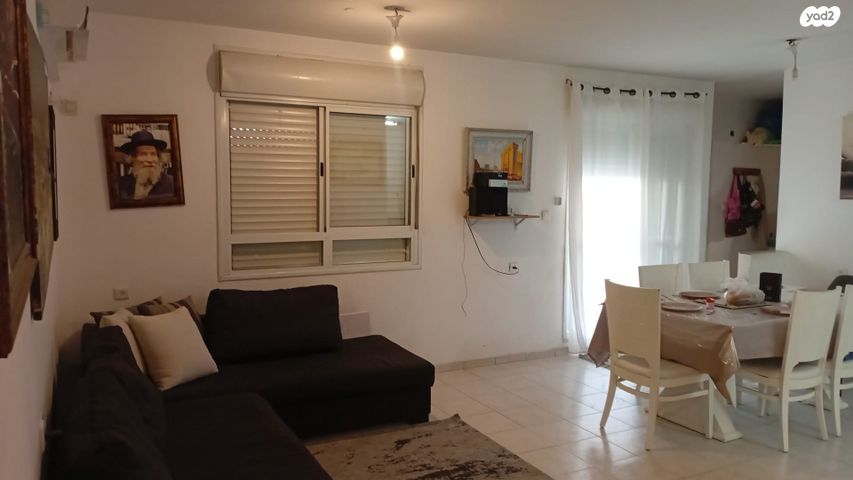 בעלי התוספות 12