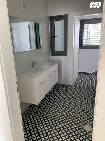 פרופ' מישל רבל 2