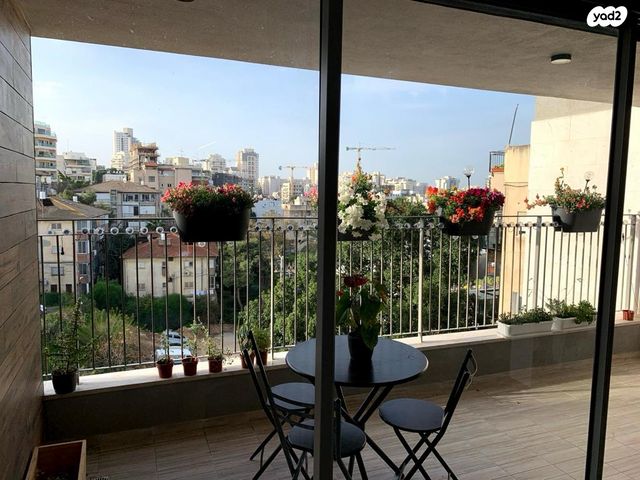 ז'בוטינסקי 54